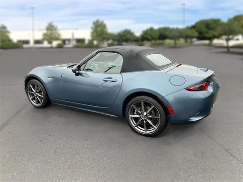 Used 2017 MAZDA MX-5 Miata Grand Touring image 4