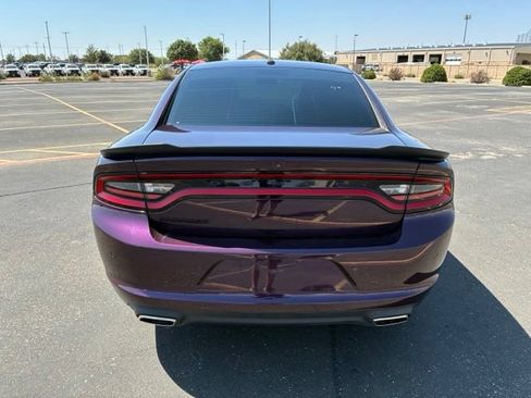 Used 2021 Dodge Charger SXT w/ Blacktop Package RWD image 5