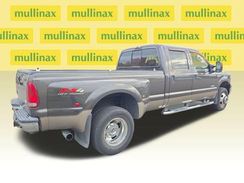 Used 2006 Ford F350 Lariat AWD/4WD image 3