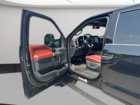 Used 2022 Ford F450 Platinum w/ FX4 Off-Road Package AWD/4WD image 8