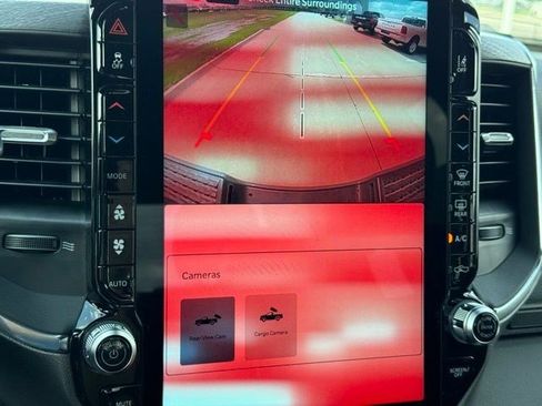 New 2026 RAM 2500 Laramie AWD/4WD image 22