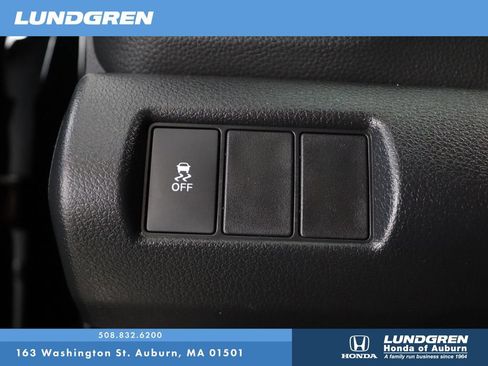 Used 2025 Honda Pilot Sport image 30