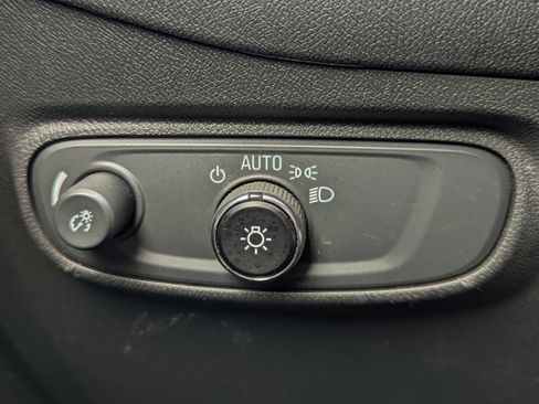 Used 2023 Chevrolet Equinox LT AWD/4WD image 21