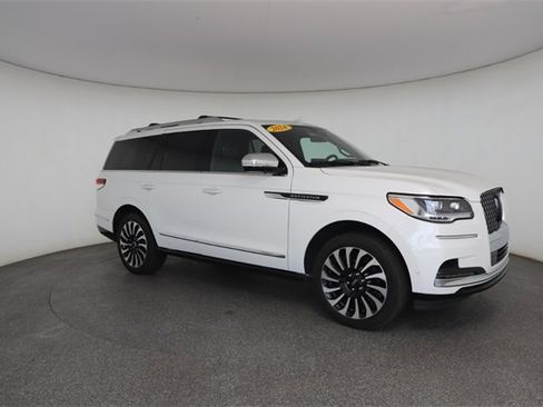 Used 2024 Lincoln Navigator Black Label image 26