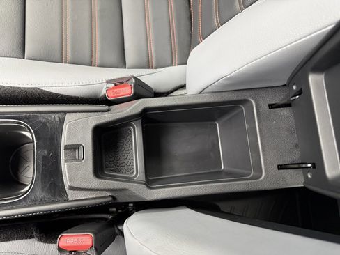 Used 2024 Nissan Kicks SR w/ SR Premium Package image 36