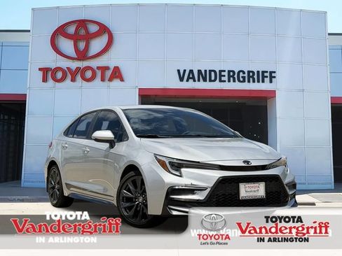 Certified 2025 Toyota Corolla SE FWD image 1