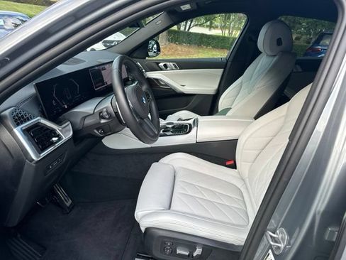 Used 2025 BMW X6 xDrive40i AWD/4WD image 12
