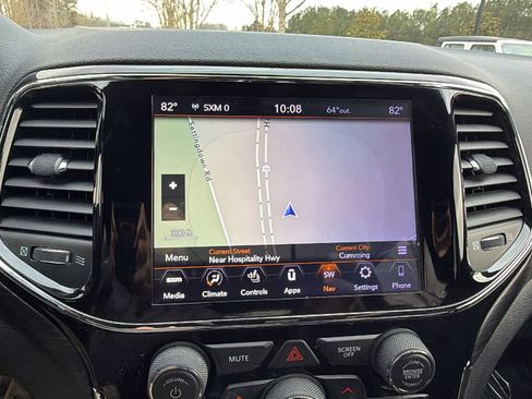 Used 2020 Jeep Grand Cherokee Altitude image 33