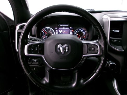 Used 2019 RAM 1500 Big Horn AWD/4WD image 5