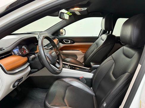 Certified 2024 Jeep Compass Limited AWD/4WD image 14