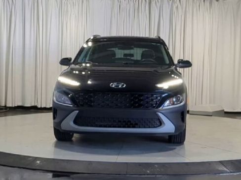 Used 2023 Hyundai Kona SEL AWD/4WD image 3