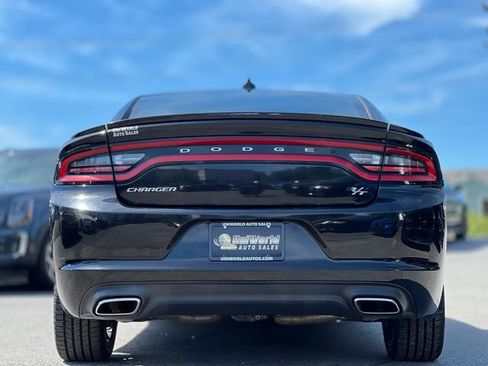 Used 2016 Dodge Charger R/T RWD image 6