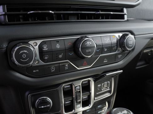 New 2026 Jeep Wrangler Unlimited Rubicon AWD/4WD image 15