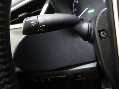 Certified 2023 Toyota Corolla SE image 23