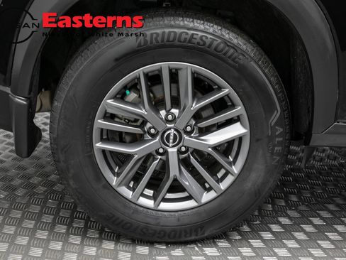 Used 2023 Nissan Rogue S FWD image 29