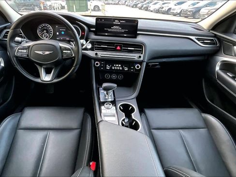 Used 2025 Genesis G70 2.5T image 14