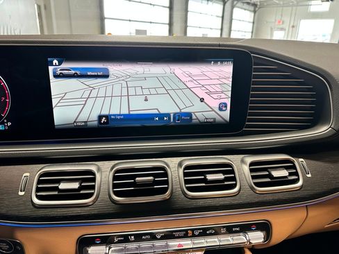 New 2026 Mercedes-Benz GLS 450 4MATIC image 10
