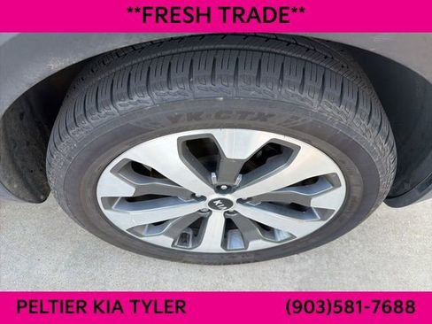 Used 2020 Kia Telluride S FWD image 14