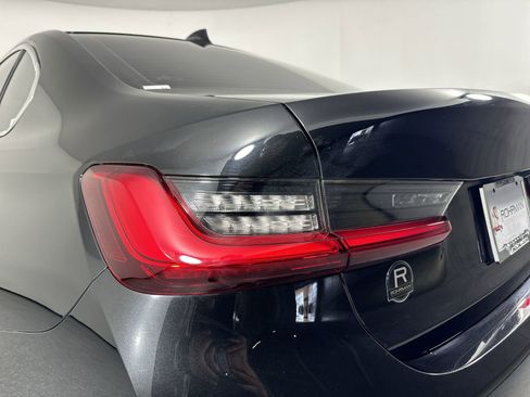 Used 2021 BMW 330i xDrive Sedan w/ Premium Package image 31