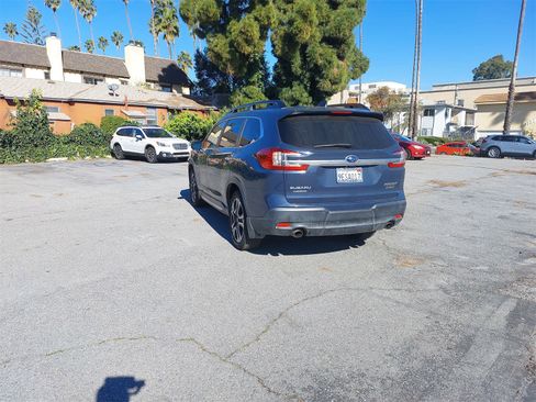 Used 2023 Subaru Ascent Touring image 5