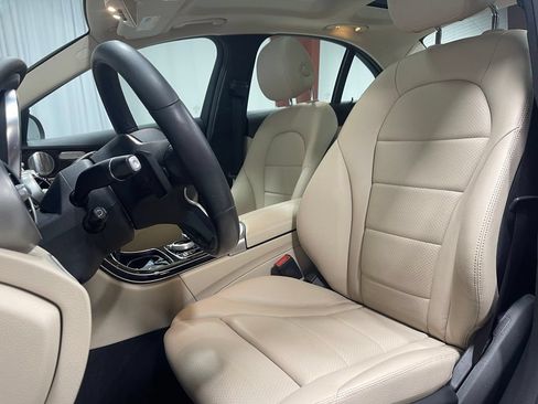 Used 2019 Mercedes-Benz C 300 4MATIC Sedan image 22