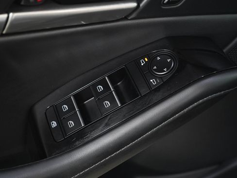Used 2024 MAZDA CX-30 AWD 2.5 S w/ Select Sport Pkg image 22