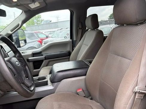 Used 2019 Ford F250 XLT w/ XLT Premium Package AWD/4WD image 8