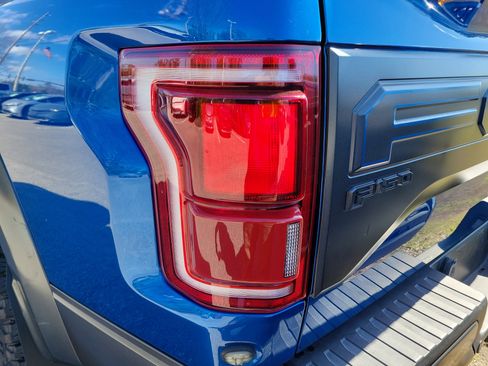 Used 2018 Ford F150 Raptor w/ Equipment Group 802A Luxury image 20