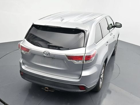 Used 2016 Toyota Highlander Plus AWD/4WD image 14