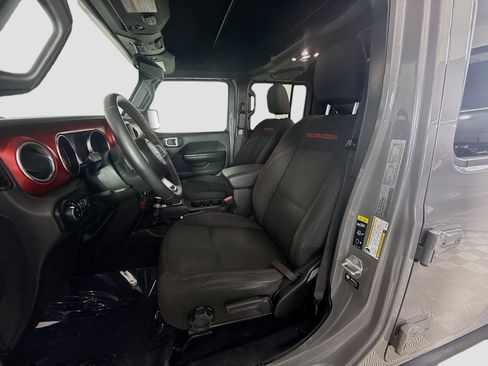 Used 2021 Jeep Gladiator Rubicon w/ Cold Weather Group AWD/4WD image 22