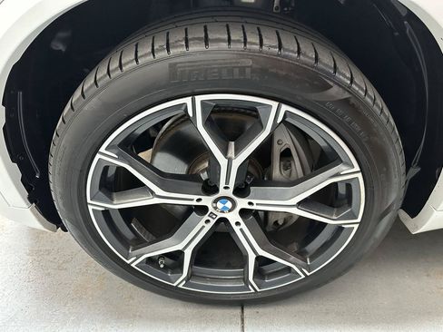 Used 2019 BMW X5 xDrive50i w/ M Sport Package AWD/4WD image 26