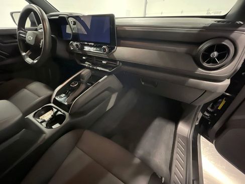 Used 2023 Chevrolet Colorado Trail Boss w/ Advanced Trailering Package image 27