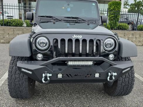 Used 2015 Jeep Wrangler Unlimited Sport w/ Quick Order Package 24S AWD/4WD image 4