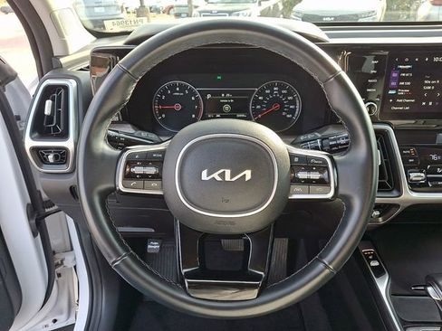 Certified 2022 Kia Sorento S image 21