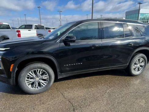 New 2026 Chevrolet Traverse LT w/ Driver Confidence Package image 6