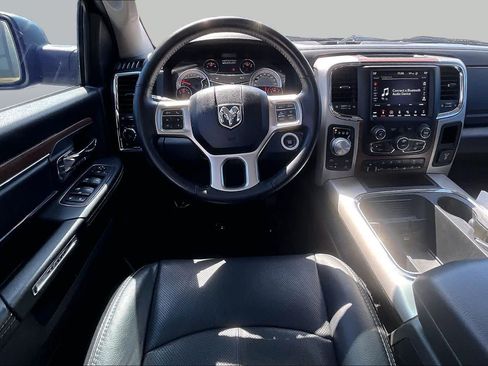 Used 2018 RAM 1500 Laramie w/ Convenience Group AWD/4WD image 6