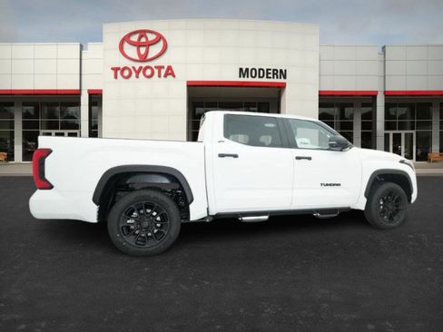 New 2026 Toyota Tundra SR5 image 22