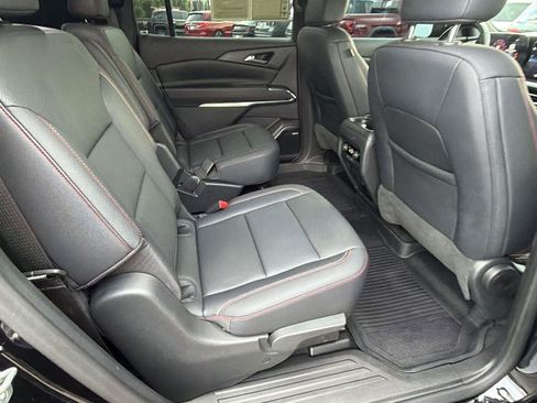Used 2024 Chevrolet Traverse Z71 w/ Enhanced Driving Package AWD/4WD image 22