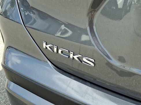 New 2025 Nissan Kicks Play S image 5