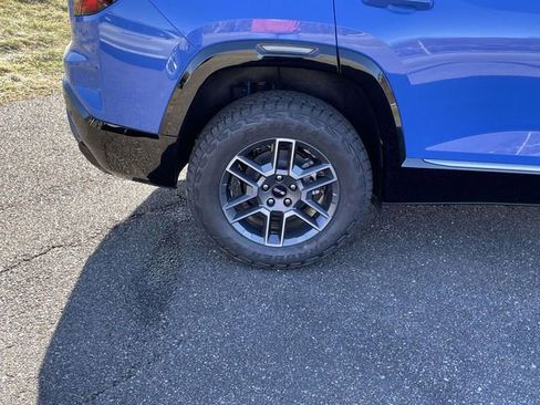 New 2026 GMC Terrain AT4 w/ Convenience Package III image 9