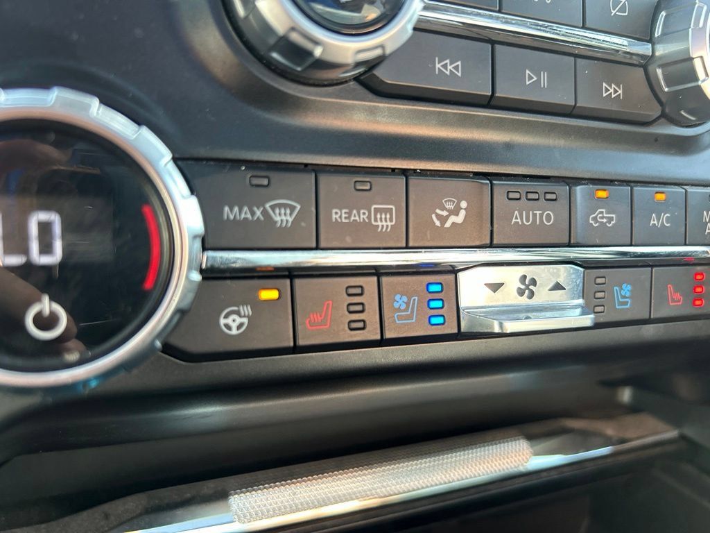 Used 2021 Ford F150 Lariat w/ Equipment Group 502A High AWD/4WD image 33