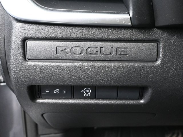 Used 2023 Nissan Rogue S AWD/4WD image 23