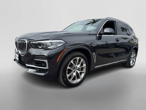 Used 2023 BMW X5 xDrive45e w/ Climate Comfort Package image 8