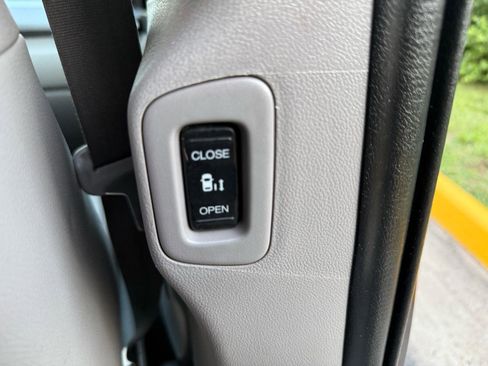 Used 2017 Honda Odyssey EX-L image 26