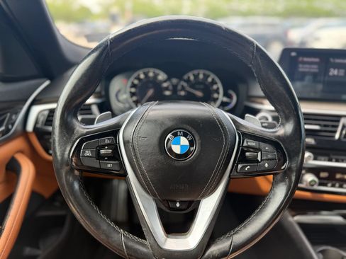 Used 2018 BMW 530i xDrive AWD/4WD image 23
