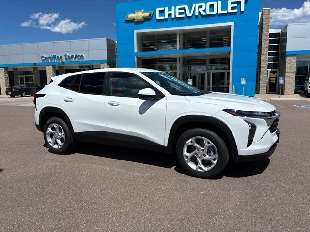 New 2026 Chevrolet Trax LS w/ LS Convenience Package FWD image 13
