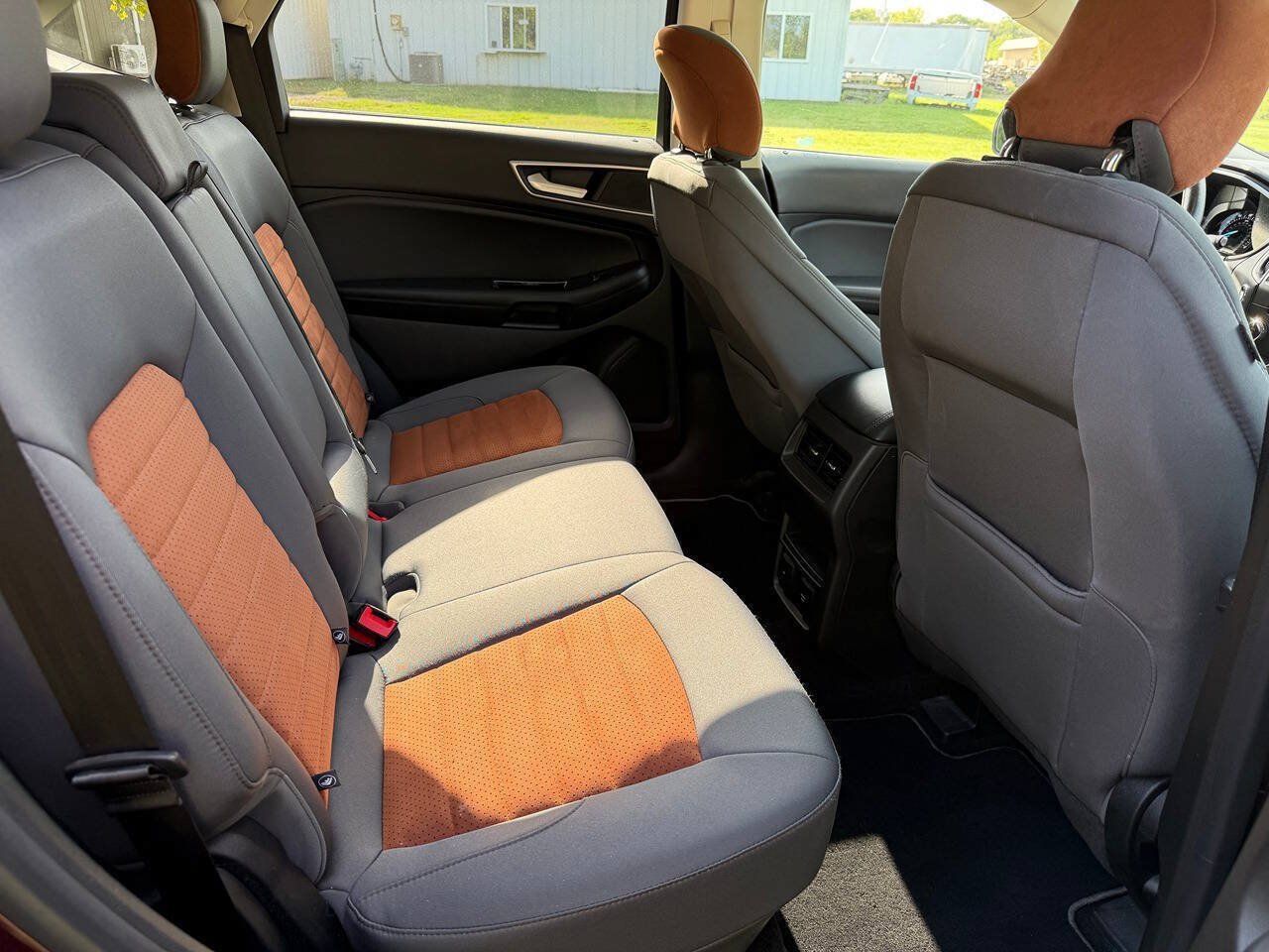 Used 2018 Ford Edge SEL w/ Equipment Group 201A AWD/4WD image 12