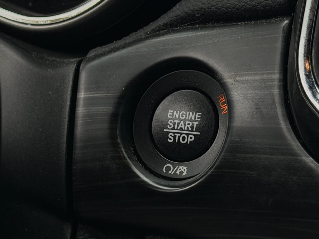 Used 2021 Jeep Grand Cherokee Laredo X RWD image 18