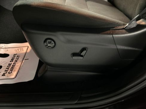 Used 2024 Dodge Durango SXT w/ SXT Blacktop Group image 13