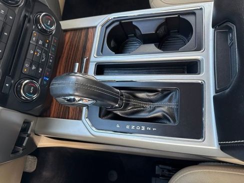 Used 2015 Ford F150 Lariat RWD image 37